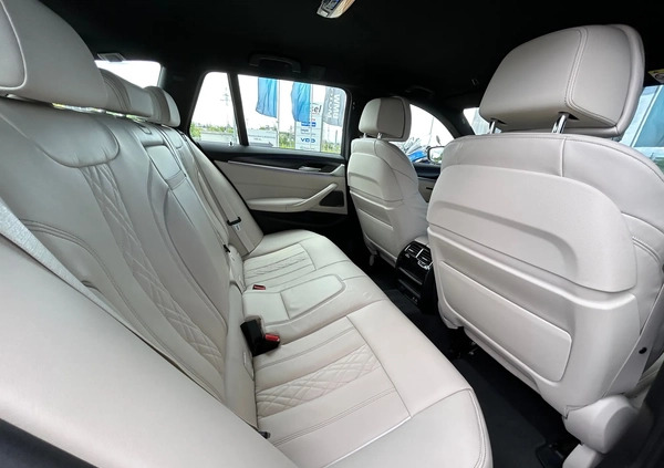 BMW Seria 5 cena 249000 przebieg: 15810, rok produkcji 2022 z Strzelin małe 79